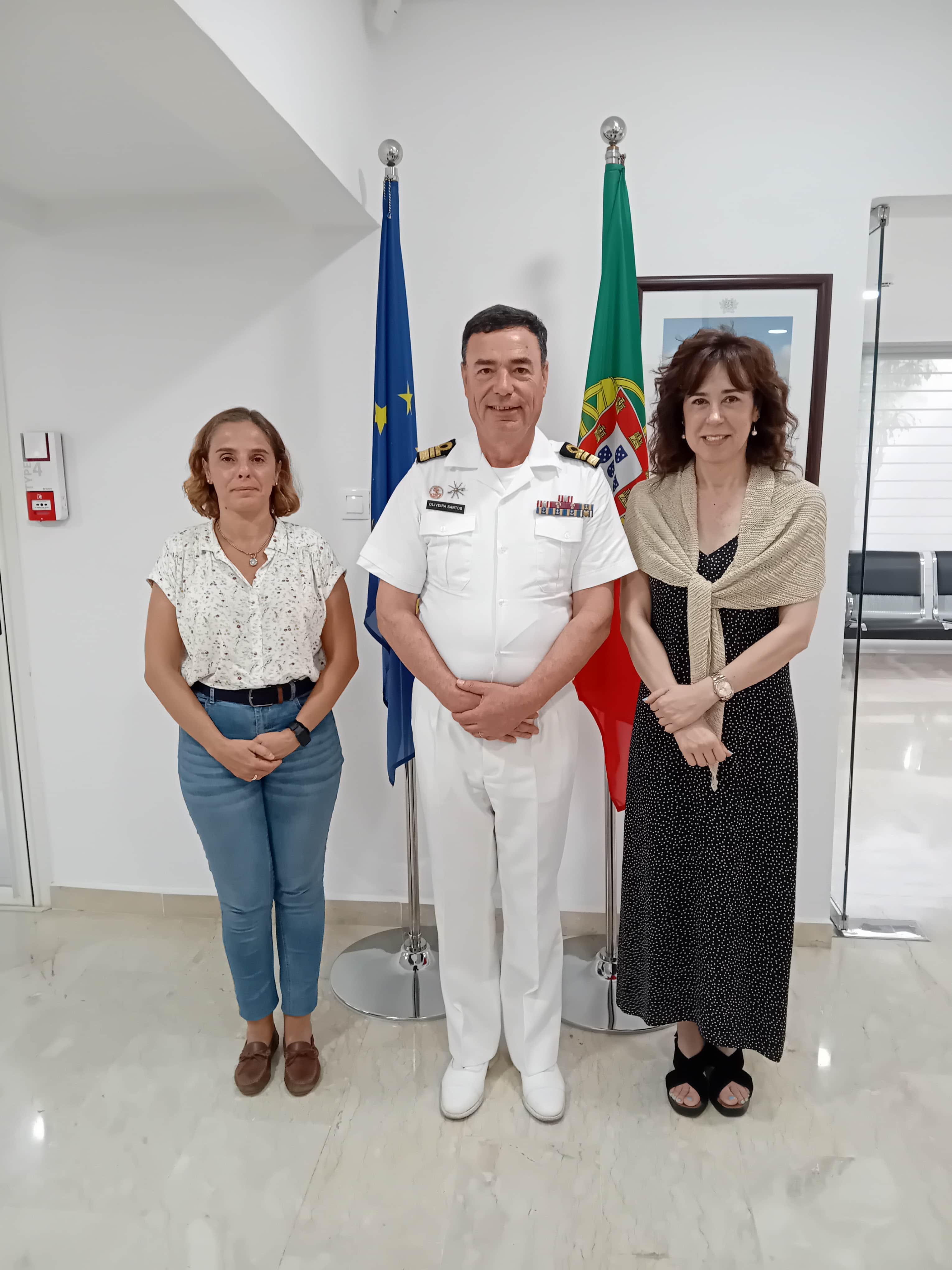 Visita da Marinha e da Autoridade Marítima Nacional de Portugal à Costa do Marfim