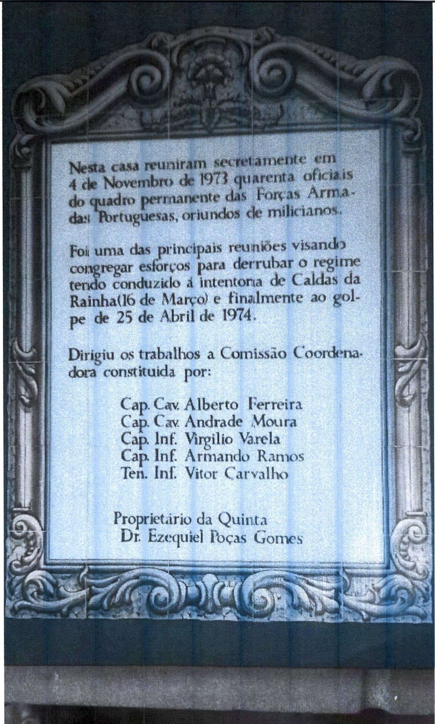2. Placa na Quinta Rio Alcaide.jpg